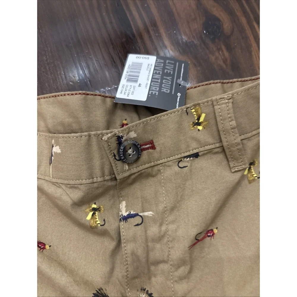 Eddie Bauer Shorts Mens Sz 46 Beige Camano Chino Fly Fishing Print Casual Summer